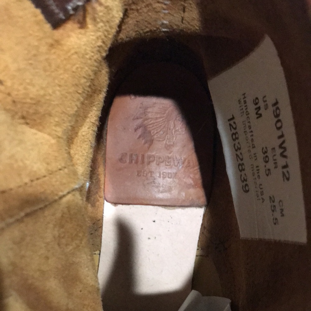 Chippewa ladies Engineer boots - Picture 7 of 9